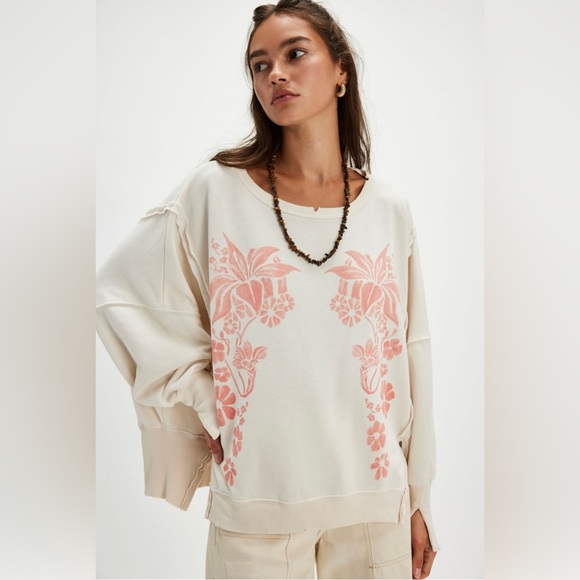 We The Free Tops - NWOT We The Free Graphic Camden In Floral Combo